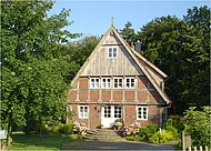 3. Platz: Fachwerkhaus Typ "Melle" von Deutsche Landhausklassiker mit Stimmenanteil: 18,4 %; Preis bis maximal 150.000 Euro (Foto: Deutsche Landhausklassiker / planet c)