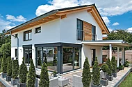 2. Platz: Haus Bruckberg von Regnauer Hausbau (Massivholz-Riegel-Konstruktion, ca. 164 m2 Wohnfläche, ca. 275.360 Euro schlüsselfertig) (Foto: Regnauer Hausbau)